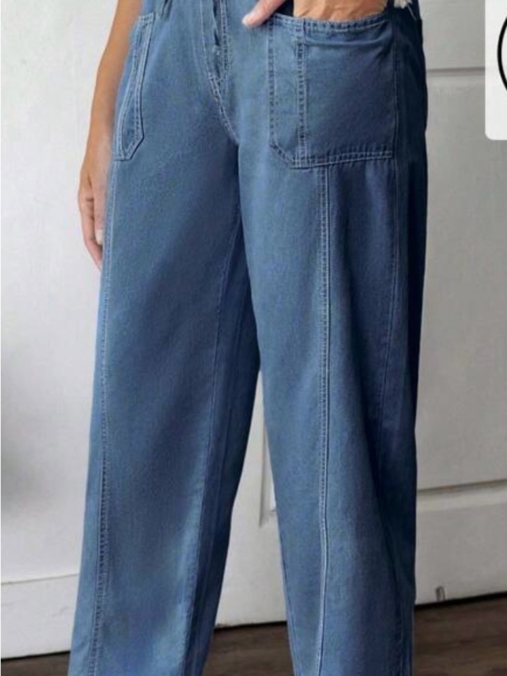 Relaxed Wide-Leg Women's Jeans in Mid Blue